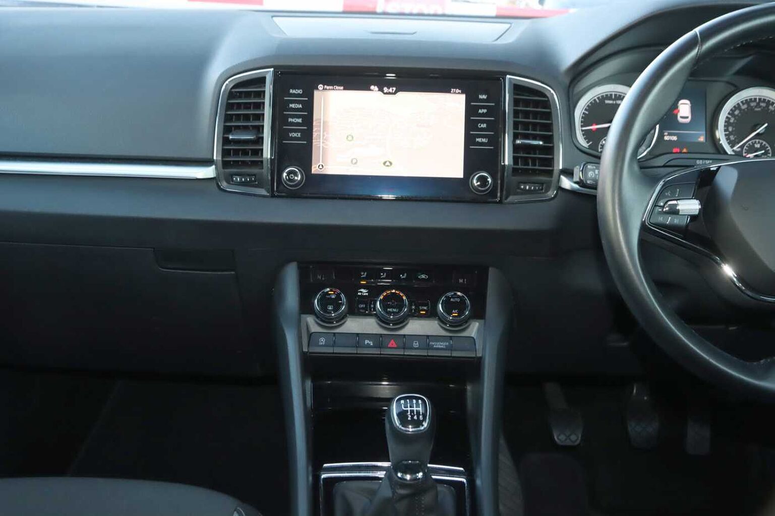 SKODA Karoq SUV 1.0 TSI (116ps) SE Drive